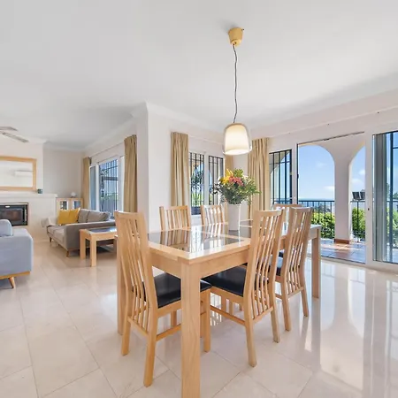 Villa Wonderful Family With Sea View, El Rosario Marbella